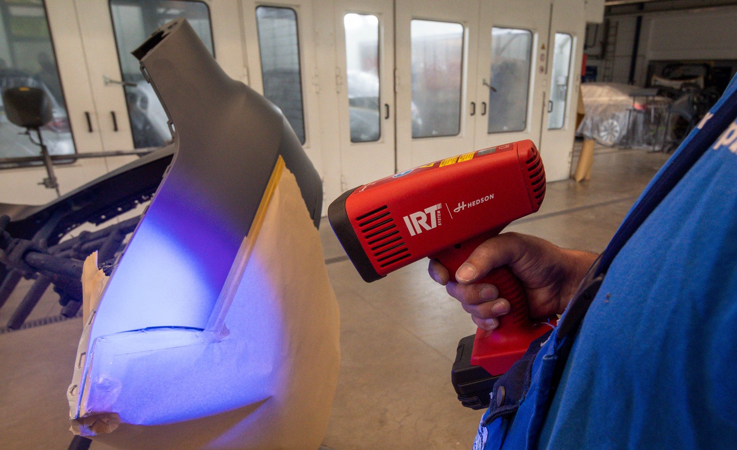 Lack trocknen mittels UV-Lampe